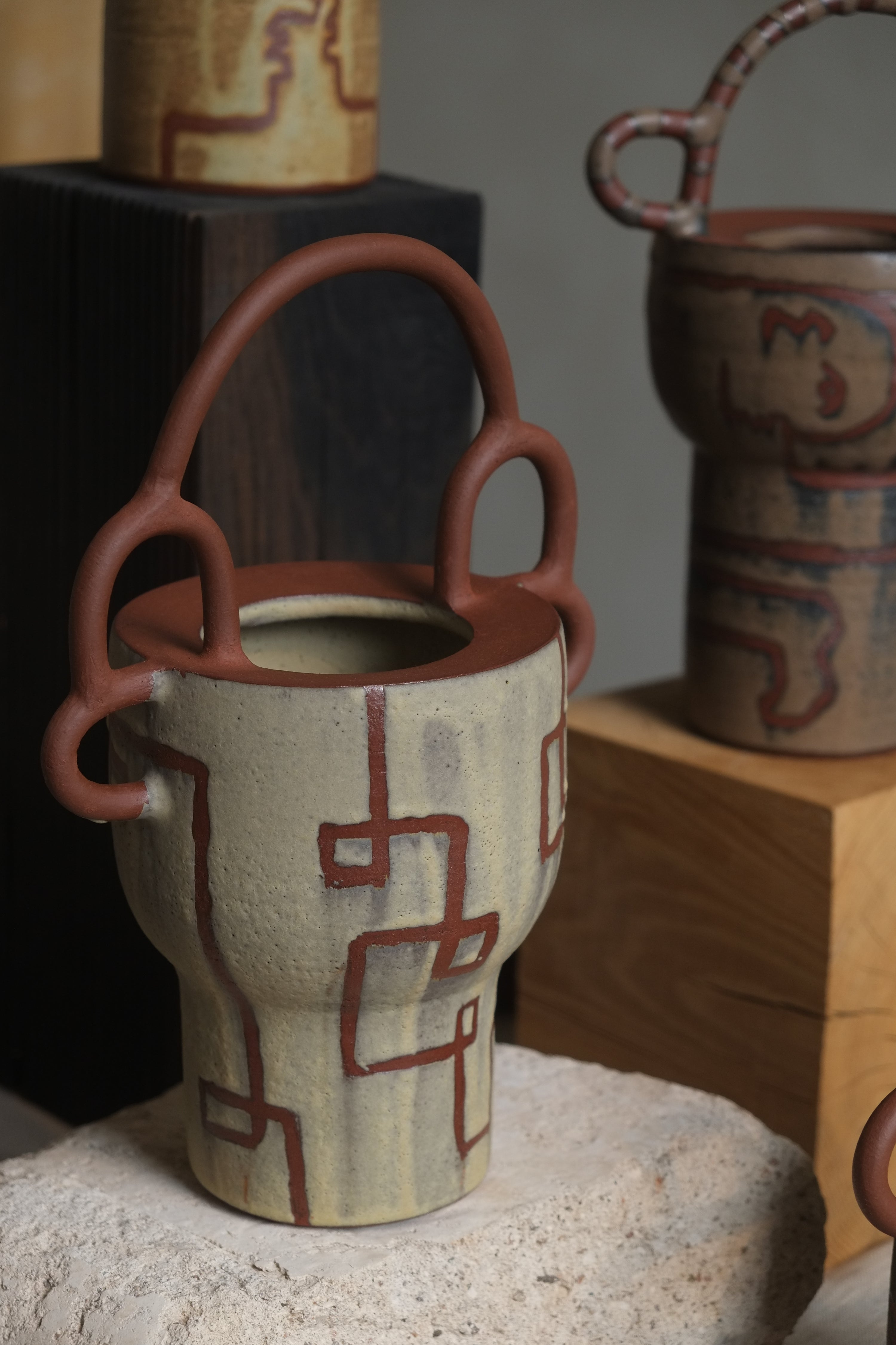 AMPHORA The Tangles Snowy White | ANDREA TSANG ⨉ Josefin Tolstoy