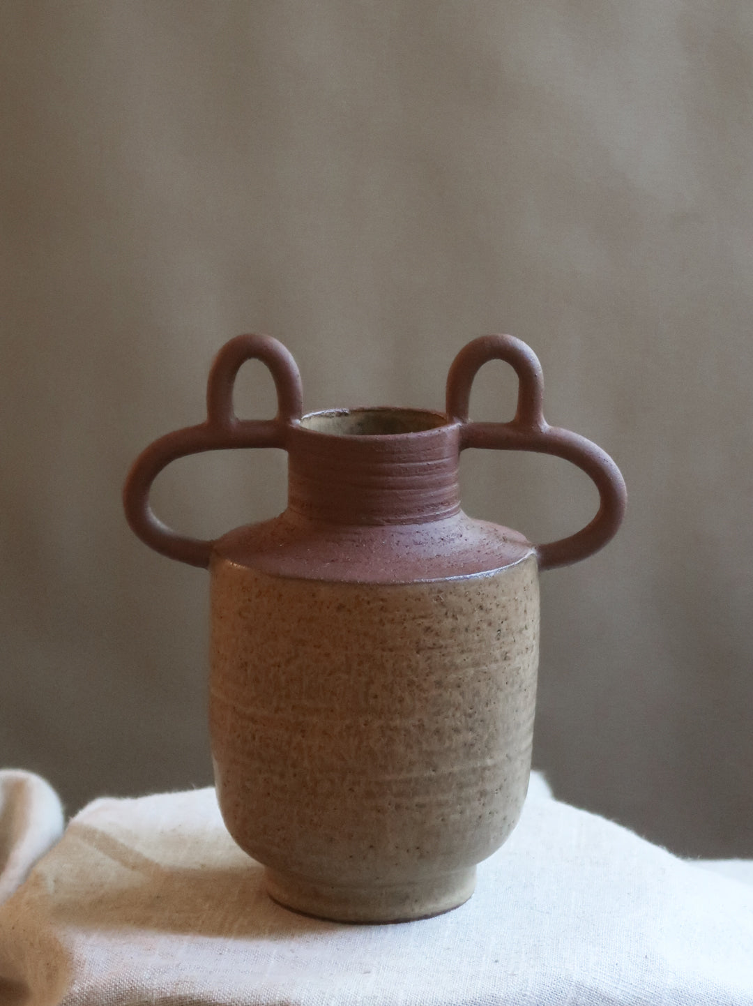 AMPHORA Vessel 009