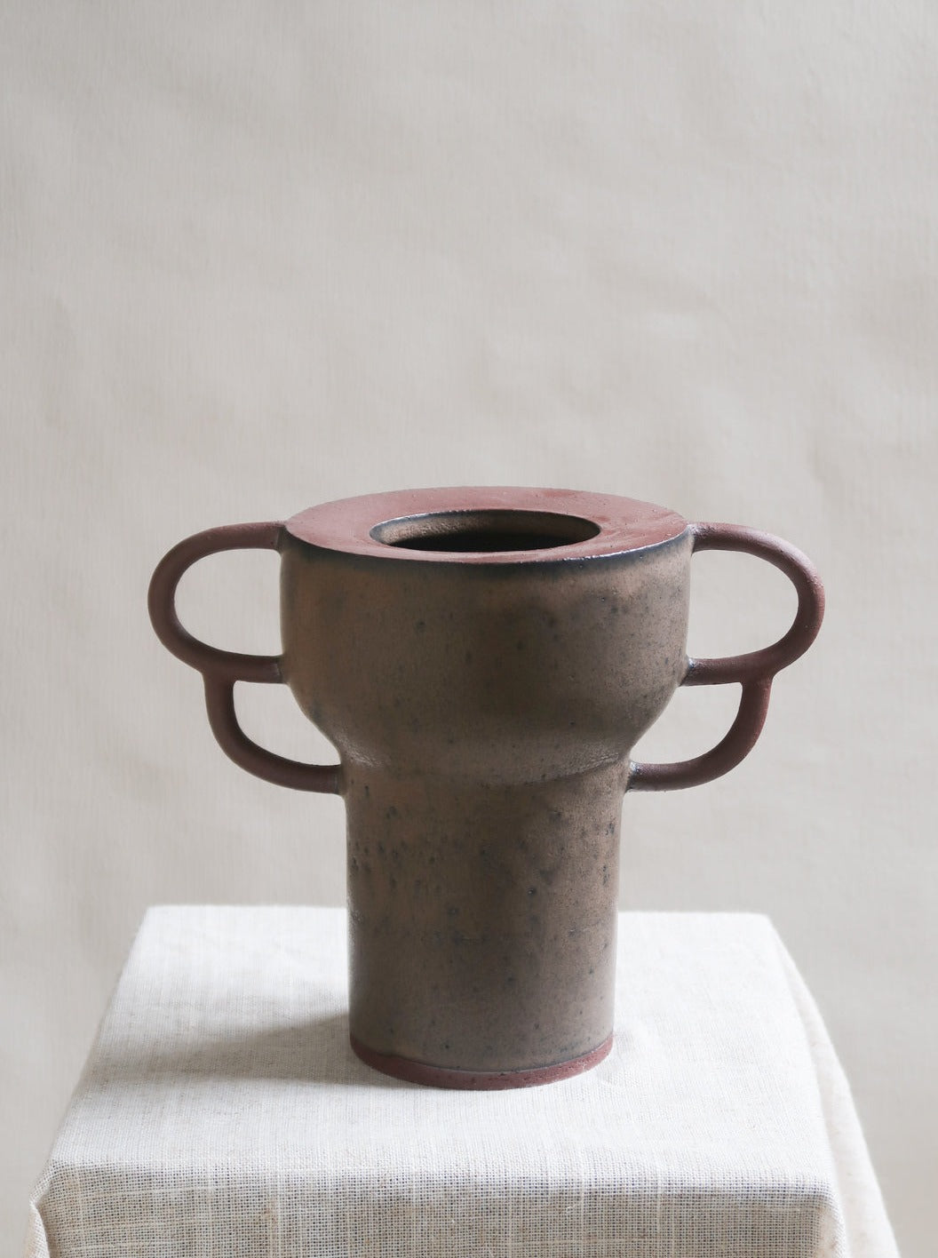 AMPHORA Vessel 019