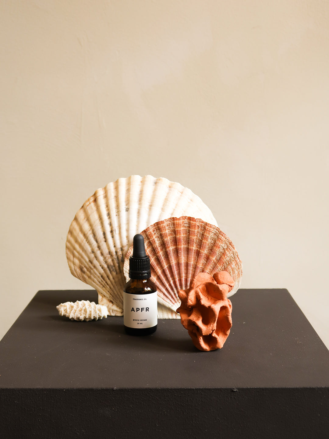 Hand-sculpted Vessel Oil Diffuser | MYSTIC VOYAGE