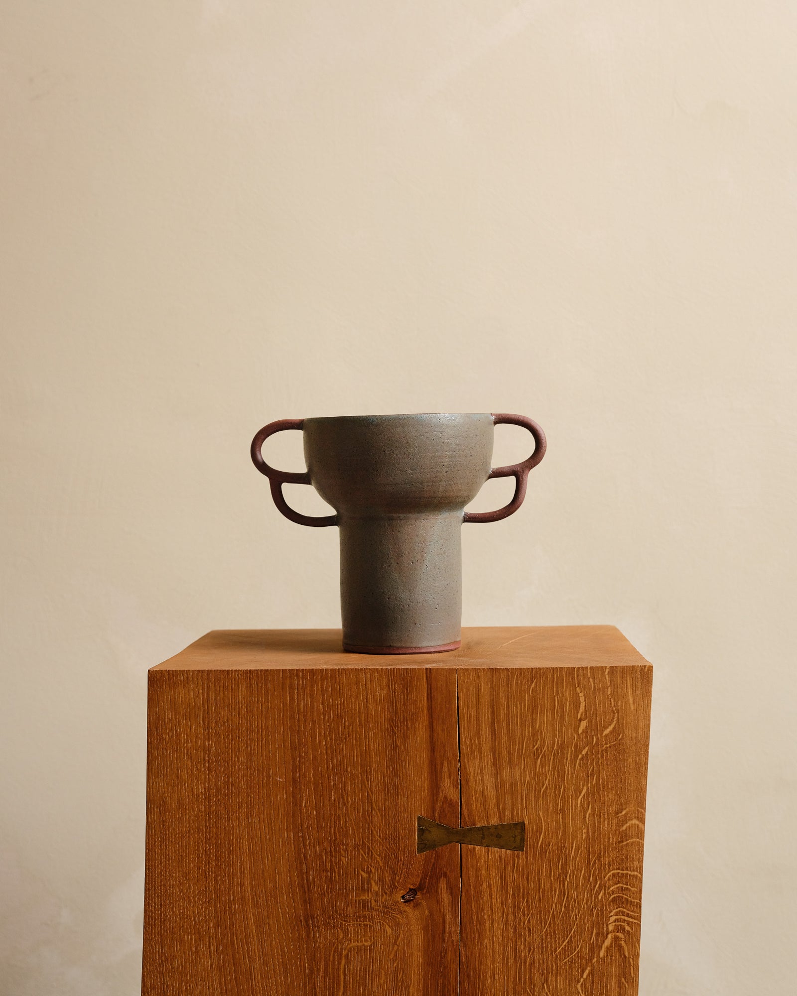 AMPHORA Vessel 021