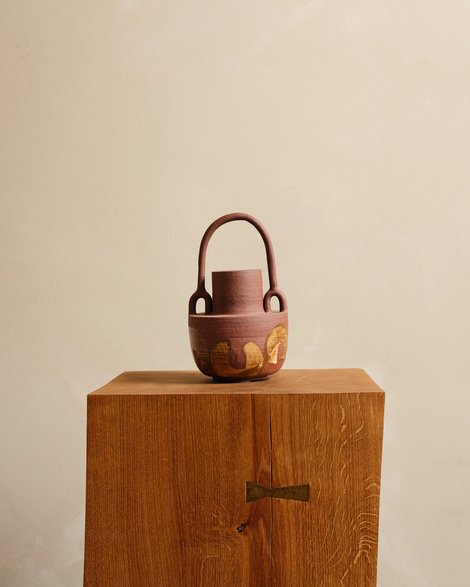 AMPHORA Vessel 012
