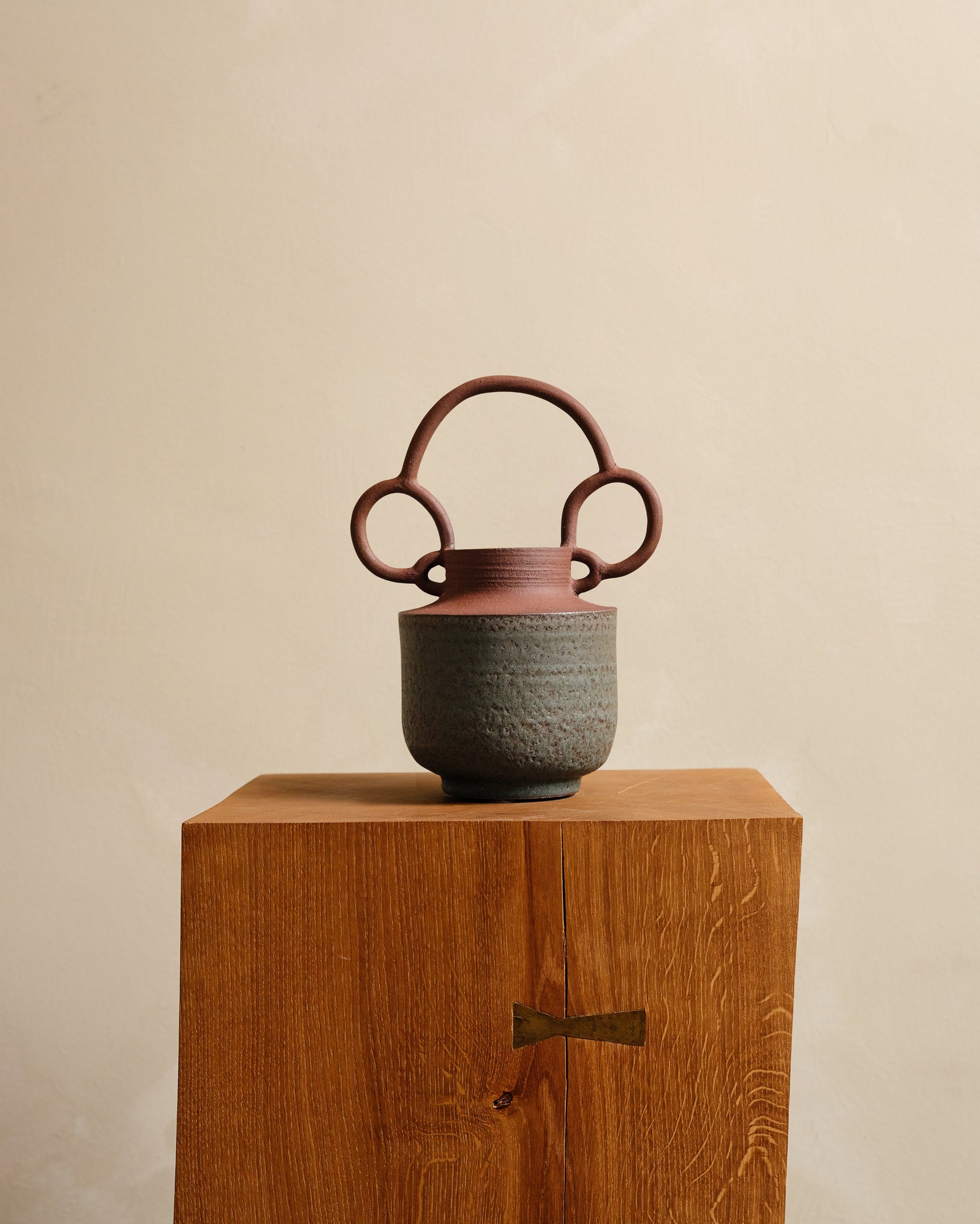 AMPHORA Vessel 006